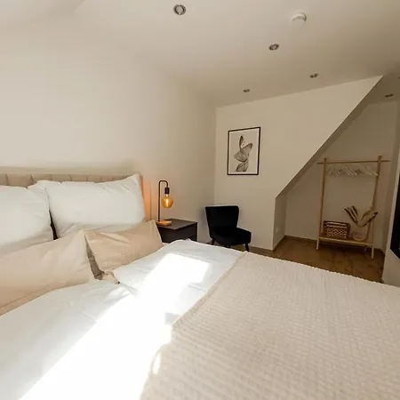 Bonnystay Monument Apartment